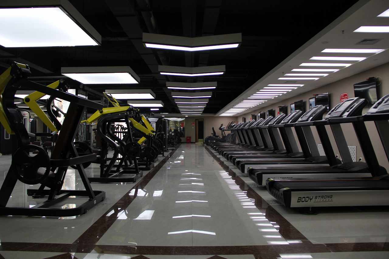 在浙江的县城内开一家健身房需要投资多少钱?