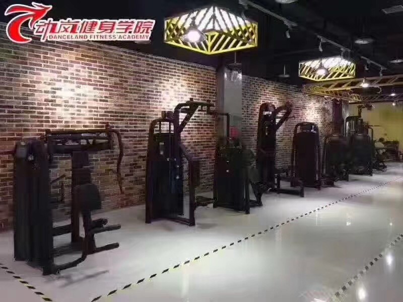 动岚健身河南封丘健身俱乐部加盟店装修风格展示